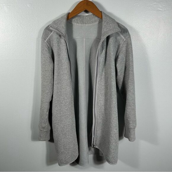 Lululemon On Repeat Jacket Heathered Core Light Grey Size 4 Athletic Outdoor Gym - Picture 9 of 16